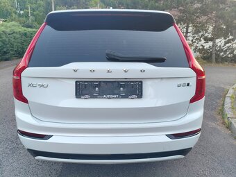 Volvo XC90 B5 R-Design AWD 173Kw r.v.2022 nové v ČR DPH - 8