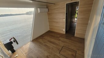 Hausbot 9,3x3 - 8