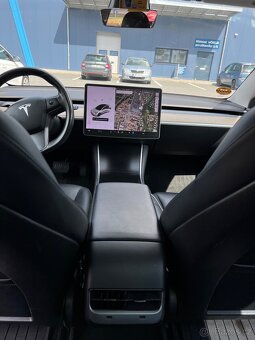 Tesla Model 3 USA - 8