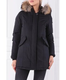 Prodám dámskou péřovou bundu Zn. Gas - 8