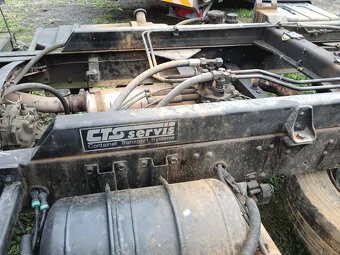 AVIA 80 NOSIČ KONTEJNERŮ - - - 8