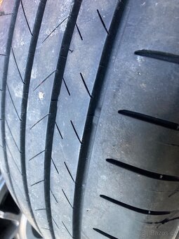 Letní pneu 215/60 R17 - 8