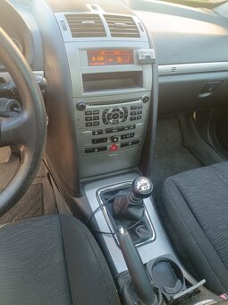 Peugeot 407 SW 2 l 100 kW - 8