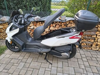 Kymco Downtown 300i - 8