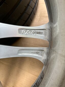 Letní sada alu kol BMW M613. F10/F11. 245/45/18 100Y. - 8