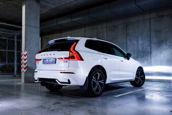 Volvo XC60 B4 diesel R-Design facelift, 2021, ťažné, DPH - 8