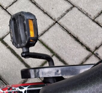 dětské kolo SPECIALIZED Hotrock 12 “ - 8