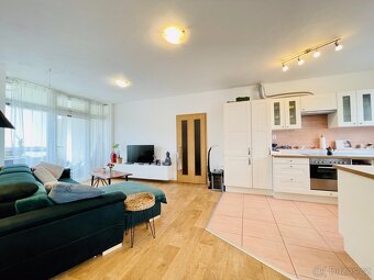 Pronájem velkého bytu 2+kk s balkónem, 70m2, Olomouc, Neředí - 8