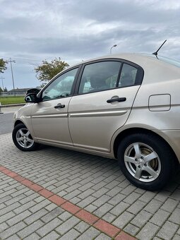HUNDAI ACCENT Rv-2010 1.4 benzín 71 kw - 8