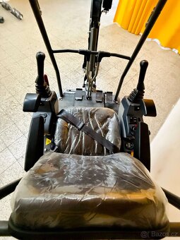 Minibagr G12SE l PRO 2026 / KUBOTA / JOYSTICK/ MEGA AKCE - 8