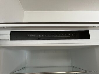Vestavná lednice Bosch Serie 4 KIN96VFD0 / NoFrost / nová - 8