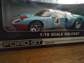 Prodám modely 1/18 - 8