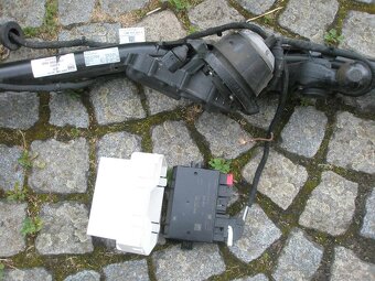 Škoda 21-23 Kamiq Scala Zadní náprava pravá strana náboj atd - 8