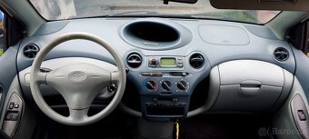 Toyota Yaris - 8