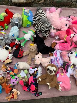 Plyšáci: Albi, Mimoni, Barbie, Štístko a Poupěnka, Furby - 8