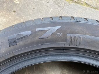 Pneu 245/45 R18 - 8