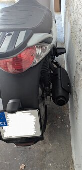 Aprilia Scarabeo 200 - 8