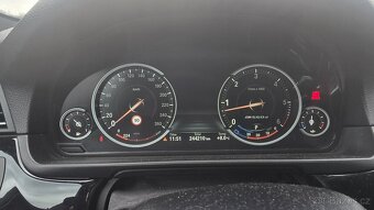 Bmw f11 M550Xdrive 280kw 2016 - 8