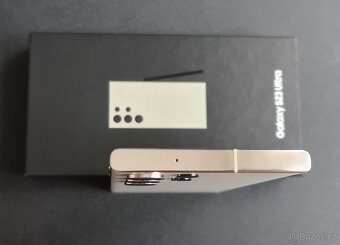 Samsung Galaxy S23 Ultra / 8+256 / V záruce do 1/2027. - 8