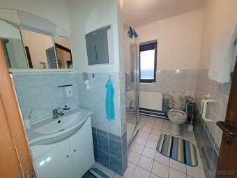 Rodinný dům Čelechovice u Přerova s velkou zahradou - 8
