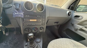 Ford Fusion 1.4 TDCi, 50 kW, 39 000 Kč - 8