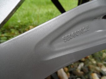 Alu kola Škoda Octavia+ Zimní Pneu 205/55/17 5x112 ET 48 - 8