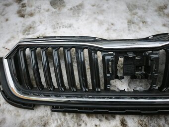 Škoda Octavia 4 maska chrom - 8