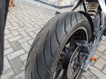 KTM Duke 125 r. 2012 - 8