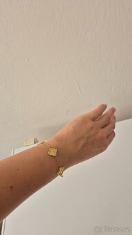 Zlatý náramek guilloché - 8