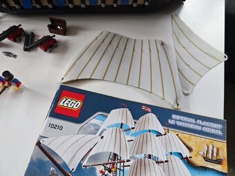 LEGO 10210 Imperial Flagship - 8