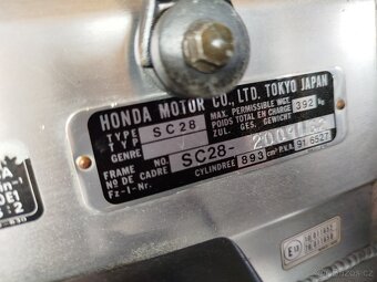 Honda CBR 900rr sc28 tv 93 - 8