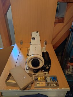 Šicí stroj - 8