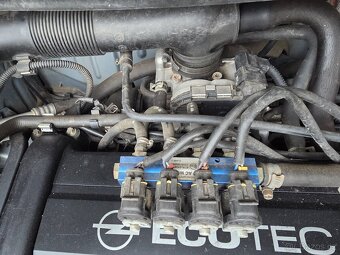 Opel Corsa - 8