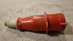 Třífázová zásuvka a zástrčka pětikolík 32 A - 8