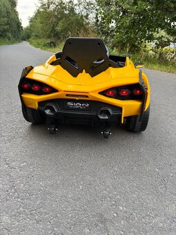 Lamborghini Sian - 8