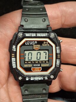 Digitální hodinky LEVIS - 8