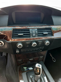 BMW E61 530XD 173kW 2007 AUTOMAT, COMBI - DILY z VOZU - 8