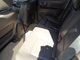 HYUNDAI SANTA FE 2.4i 4 X 4 ,KOUPENO ČR,SERVISKA - 8