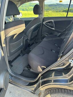 Toyota rav4 - 8