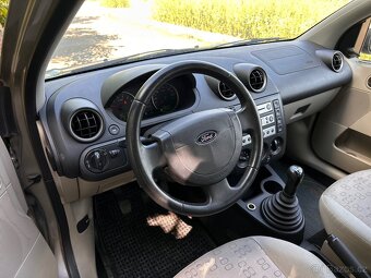 Ford fiesta - 8