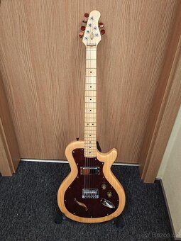 Elektrická kytara s logem Fender - 8
