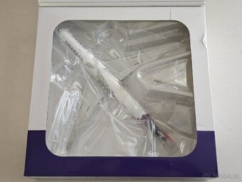 Airbus 380 Qantas, Aibus 330 Hawaiian, Herpa 1:200 - 8