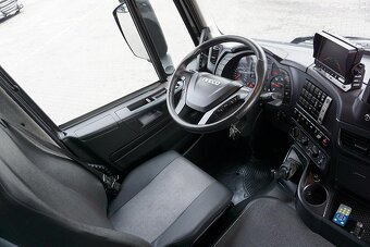Iveco X WAY 480 8x4 - třístranný sklápěč - 8