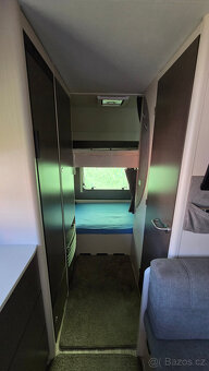 Karavan Dethleffs 495QSK - palandy - 8