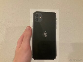 iPhone 11 64 GB Černý - 8