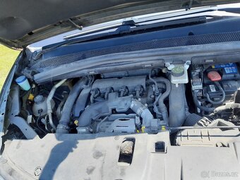 Citroën C4 Picasso 1.6 benz.115 KW serviska 2x klí - 8