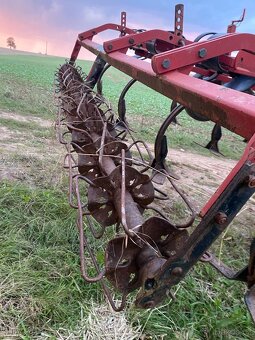 Radličkový podmítač Kongskilde - 8