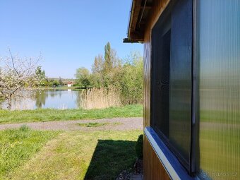 Prodej KARAVANU s Dřevěnou přístavbou . - 8