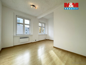 Prodej bytu 2+1, 77 m², Karlovy Vary, ul. Sokolovská - 8