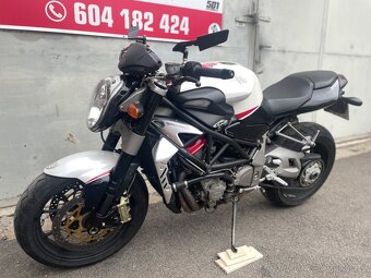 MV Agusta Brutále 910R - 8